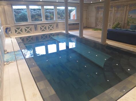 Salon piscine & spa is dedicated to every year at paris expo porte de versailles to the sectors the salon piscine & spa takes place biennially, and therefore for the 57th time previsibly in december. Piscines d'intérieur - Piscine Spa
