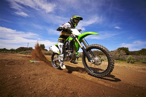 We've gathered more than 5 million images uploaded by our users and sorted them by the most popular ones. Dirt Bike Wallpaper (71+ images)