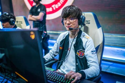 Open the garena free fire game on your gadget and go to the profile area present at the upper left corner of the principle screen. Faker - The Most Valuable LOL Player In Esports Market Ever