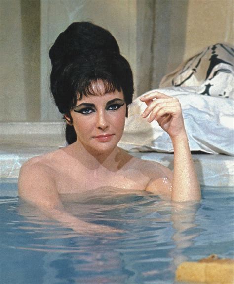 rare and beautiful color photos of elizabeth taylor portrayed the egyptian queen cleopatra 1963