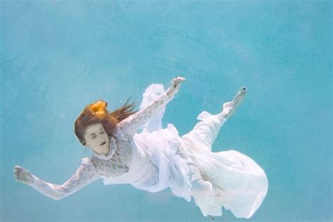 6016x4016 6016x4016 Beautiful Relax Underwater Submerged Woman