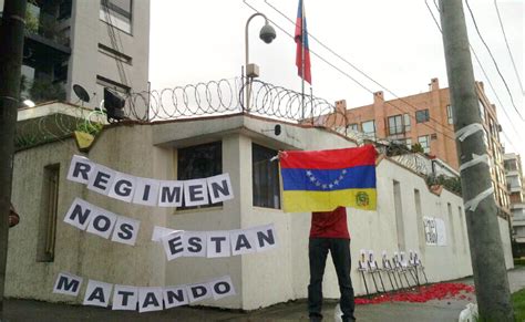 Embajadas de Venezuela en el mundo amanecen con homenajes a los caídos