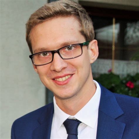 Erste group bank ag is a global bank. Thomas Mayer - Mitarbeiter Konzernkonsolidierung - Erste ...