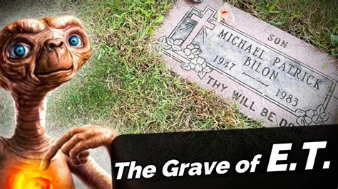 Famous Graves The Grave Of Et Michael Patrick Bilon Youngstown