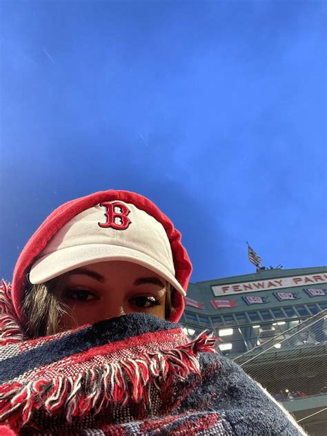 lady red sox on twitter i am freezing my ass off oh myyyyy goodness the things we do for the