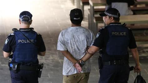 Why Schoolies Are Getting Arrested Gold Coast Bulletin