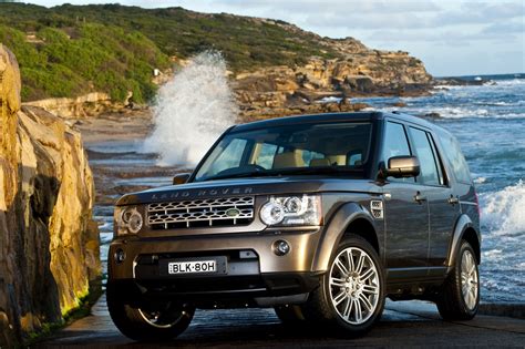 With unique bumpers, wheels and rear. 2016 Land Rover Discovery 4 - news, reviews, msrp, ratings ...