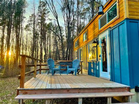 These 5 Minnesota Cabins With Private Hot Tubs Are Captivating