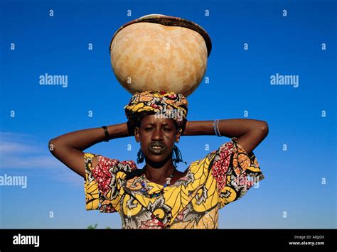 Peul Woman Senossa Village Djenne Mali Africa Stock Photo Alamy