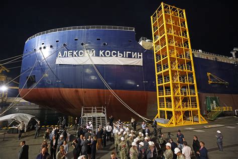 На СЗ Звезда состоялось имянаречение двух арктических танкеров в