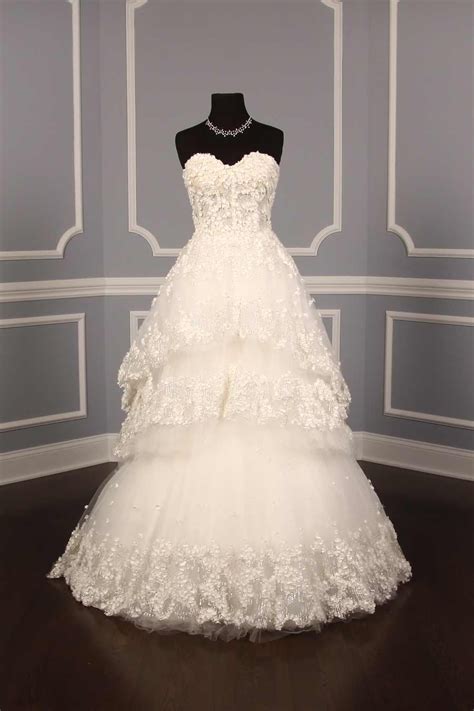 Magnificent Monique Lhuillier Platinum Collection Daisy Couture Bridal