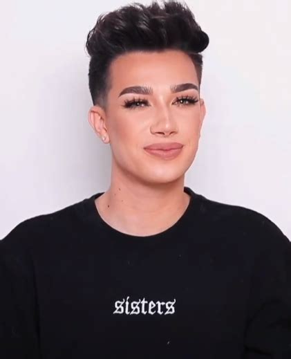 James charles is a 21 year old beauty influencer & makeup artist with a global reach of over 105 million followers. James Charles - Wikipedia, la enciclopedia libre