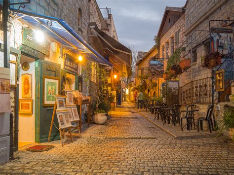 There will be 200+ nationally acclaimed artists, an estimated 10,000 art lovers, a garden walk, live music, food court and children's corner. An in depth guide to the mystical city of Tzfat (or Safed)