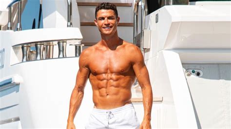 Knackiges Sixpack Cristiano Ronaldo So Fit Wie Eh Und Je