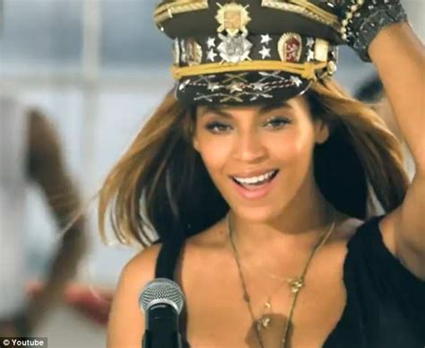 Beyonce Shows Off Her Other Voluptuos Curves In Love On Top Video Daily Mail Online