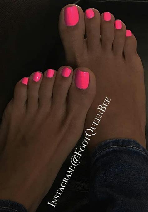 Gorgeous Bright Toes Toe Nails Pretty Toe Nails Toe Nail Color