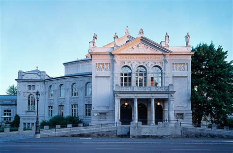 An der lmu arbeiten wissenschaftlerinnen und wissenschaftler auf höchstem niveau an den zukunftsfragen um mensch, gesellschaft, kultur, umwelt und. Prinzregententheater | Ermäßigte Karten | TheaGe München