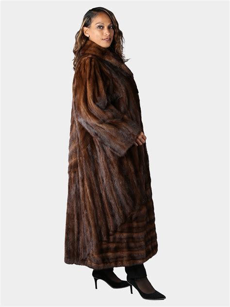 Plus Size Demi Buff Female Mink Fur Coat W Directional Design Estate Furs