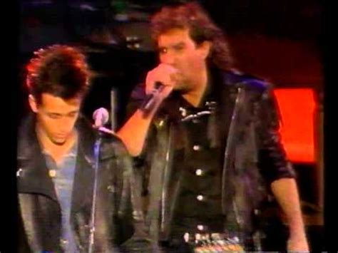 It's the rhythm of the highway as he rolls on down and city lights as they fade from sight drives the man behind the driving wheels. Jimmy Barnes Live on Hey Hey It's Saturday. Filmed at The ...