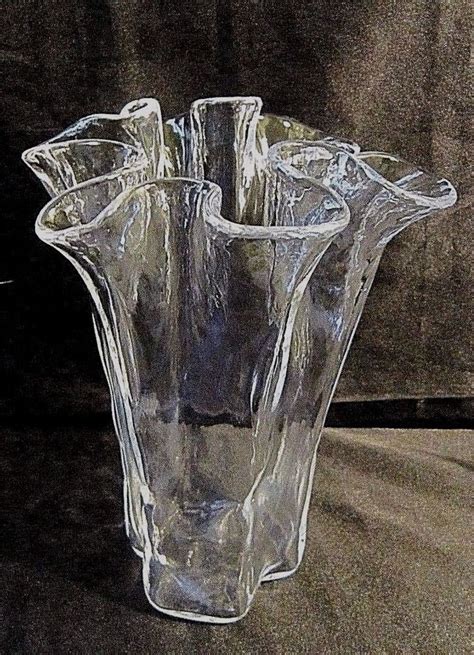 Clear Wavy Glass Vase With Beautifully Fluted Rim 8 3 4 Tall Very Pretty 22 99 Vases