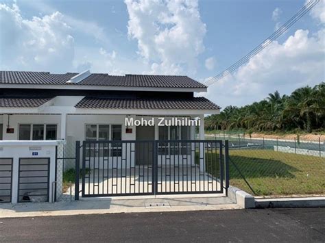 The stretch which was under 2m to 0.6m of water forced anih berhad to advise road users travelling to kuantan and kuala lumpur to temporarily postpone their journeys. Rumah Prima Gambang Kuantan - malayzizi