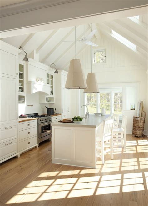 18 Fantastic Coastal Kitchen Designs For Your Beach House
