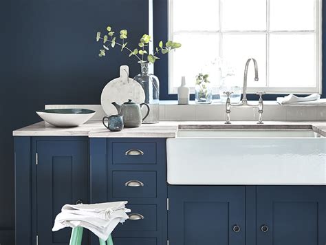 La cuisine bleu nuit est certainement la tendance de cette fin de décennie. Des idées déco pour une cuisine bleu nuit - Joli Place