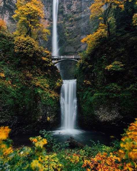 Multnomah Falls Oregon Waterfall Wallpaper Beautiful Nature Waterfall