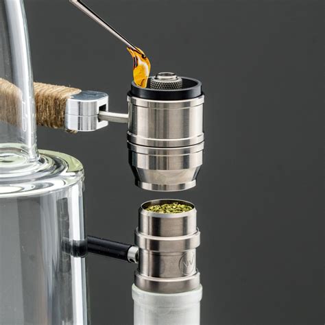 These Are The Best Dry Herb Vapes For Your Bong