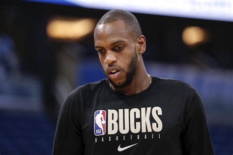 Middleton (knee) is unavailable wednesday against the wizards, eric nehm of the athletic reports. Milwaukee Bucks: 3 stats that show why Khris Middleton ...