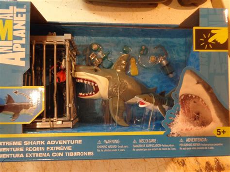 Animal Planet Shark Attack Cage Adventure Playset Toysrus Exclusive Hot