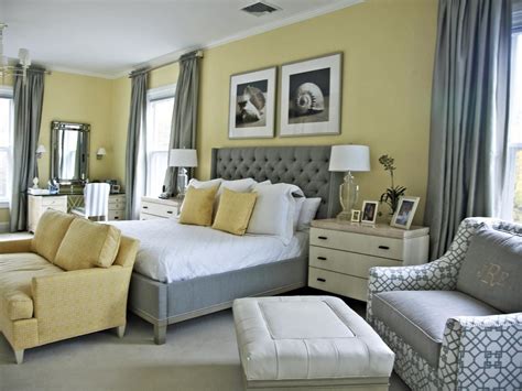 10 Best Yellow Bedroom Decor Ideas For A Sunny And Cheerful Space
