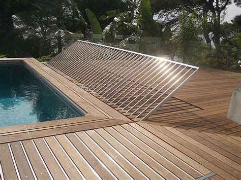 Garde corps contemporain pour piscine aqua en aluminium, hauteur 1200 mm, sur mesure, prix au mètre linéaire. Barrière Piscine et Sécurité : 3 possibilités
