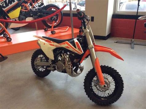 The most ready to race 50cc machine at the starting gate. ktm dirt bikes ktm motorcycles custom motorcycles dirt biking sally halloween costume the new 2017 ktm 50 sx mini is especially for young dirt bikes lovers who are about 4 to 10 years of age. 2018 KTM 50 SX Mini | Ktm, Ktm models, Ktm motorcycles
