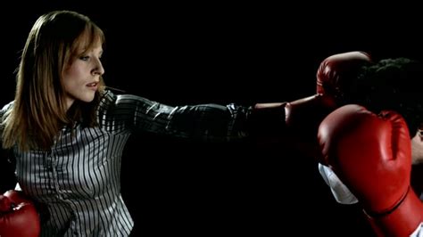 Female Boxing Knockouts Stock Videos Und B Roll Filmmaterial Getty Images