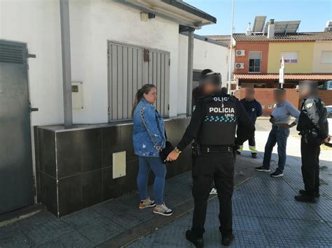 Ayuntamiento De Aljaraque Desahucia Finalmente A La Familia Que