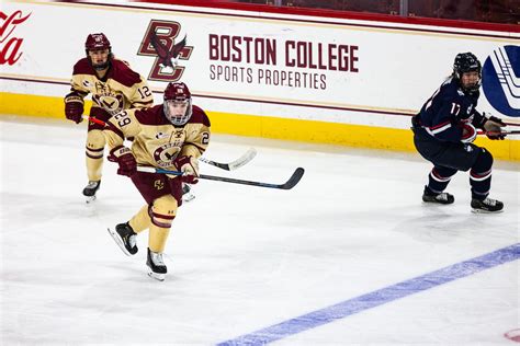 Boston College Womens Hockey Loses To No 2 Wisconsin The Heights