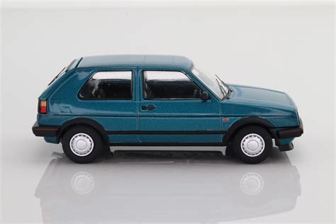 Vanguards Va13606 1988 Volkswagen Golf Mk2 Gti 16v Monza Blue 181811