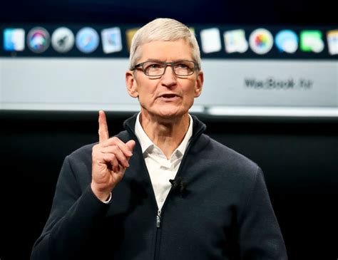 Apple Ceo Tim Cook Explains Why You Don T Need A College Degree To Be Successful Business