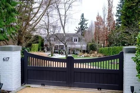 23 Different Types Of Gates For Your Beautiful Home