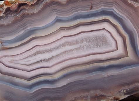 Photographs Of Mineral No 44076 Quartz Var Laguna Agate From Ojo