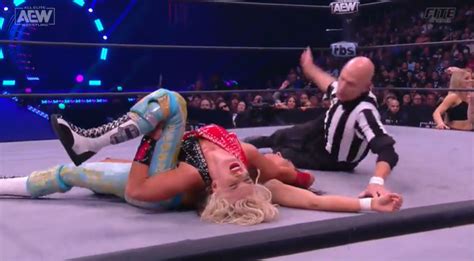 AEW Dynamite Results Saraya Claims She Is The Revolution Toni Storm