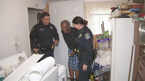 Police Officers Found A Year Old World War II Veteran Using A Gas Stove To Heat His House