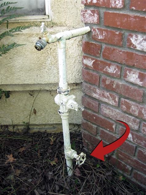 It's probably covered by a green plastic cap. How To Shut Off Water To Your House - Wrench Re-Pipe ...
