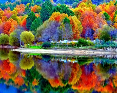 Free Download Beautiful Autumn Lake Scenery Wallpaper 1920x1200 For