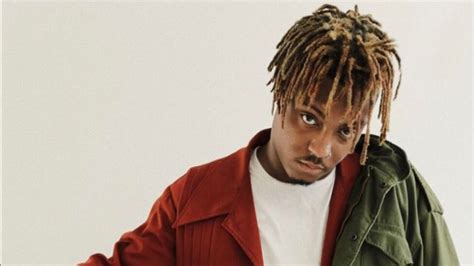Juice Wrld With Twisted Hair Is Wearing White Brown Dress In White