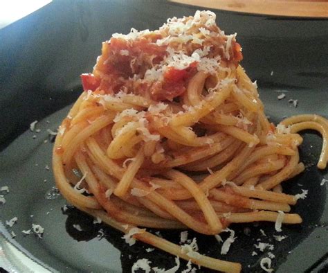 Desperate House Cooker Spaghetti Rigati Con Peperoni Piccanti