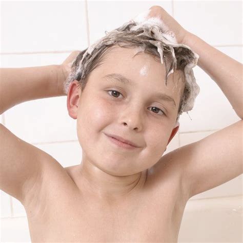 6 Tips To Help Your Child Shower On His Own How To Teach Kids Your