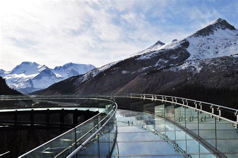 The Glacier Skywalk Go Beyond Natures Edge Dosmagazine