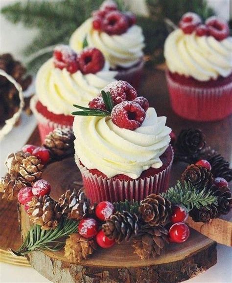 50 Easy Christmas Cupcakes Ideas To Celebrate This Holiday Season In